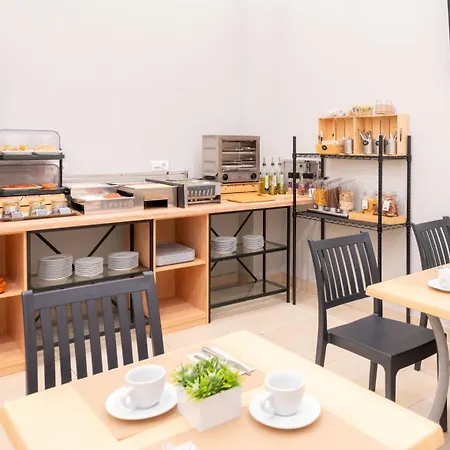 La Mercado Hotel 3*