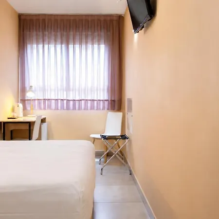 Nuvi Mercado 3*
