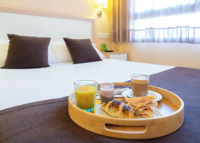 Hotell La Mercado 3*